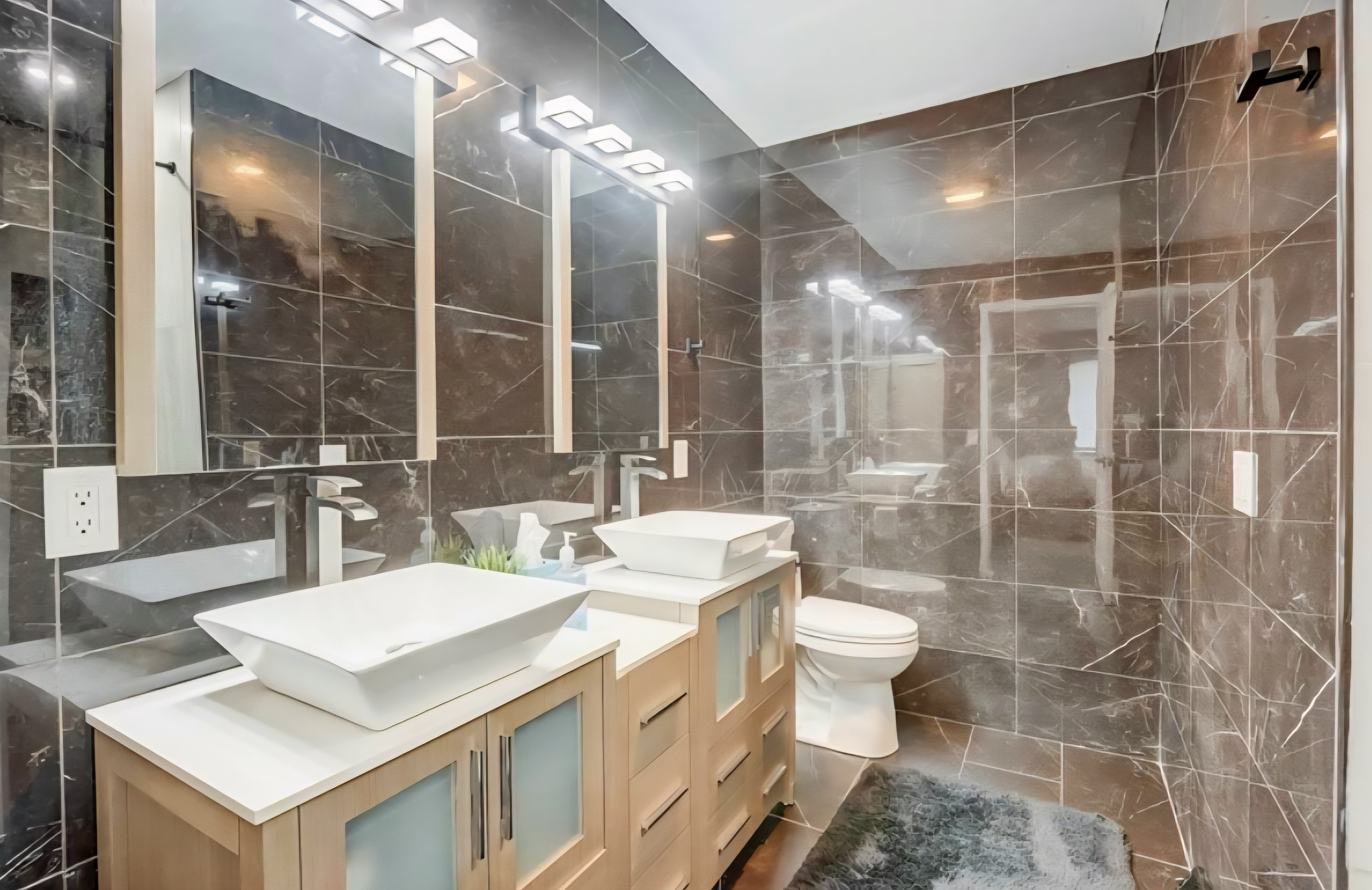 Master Vanity — White Shaker & Linen Tower